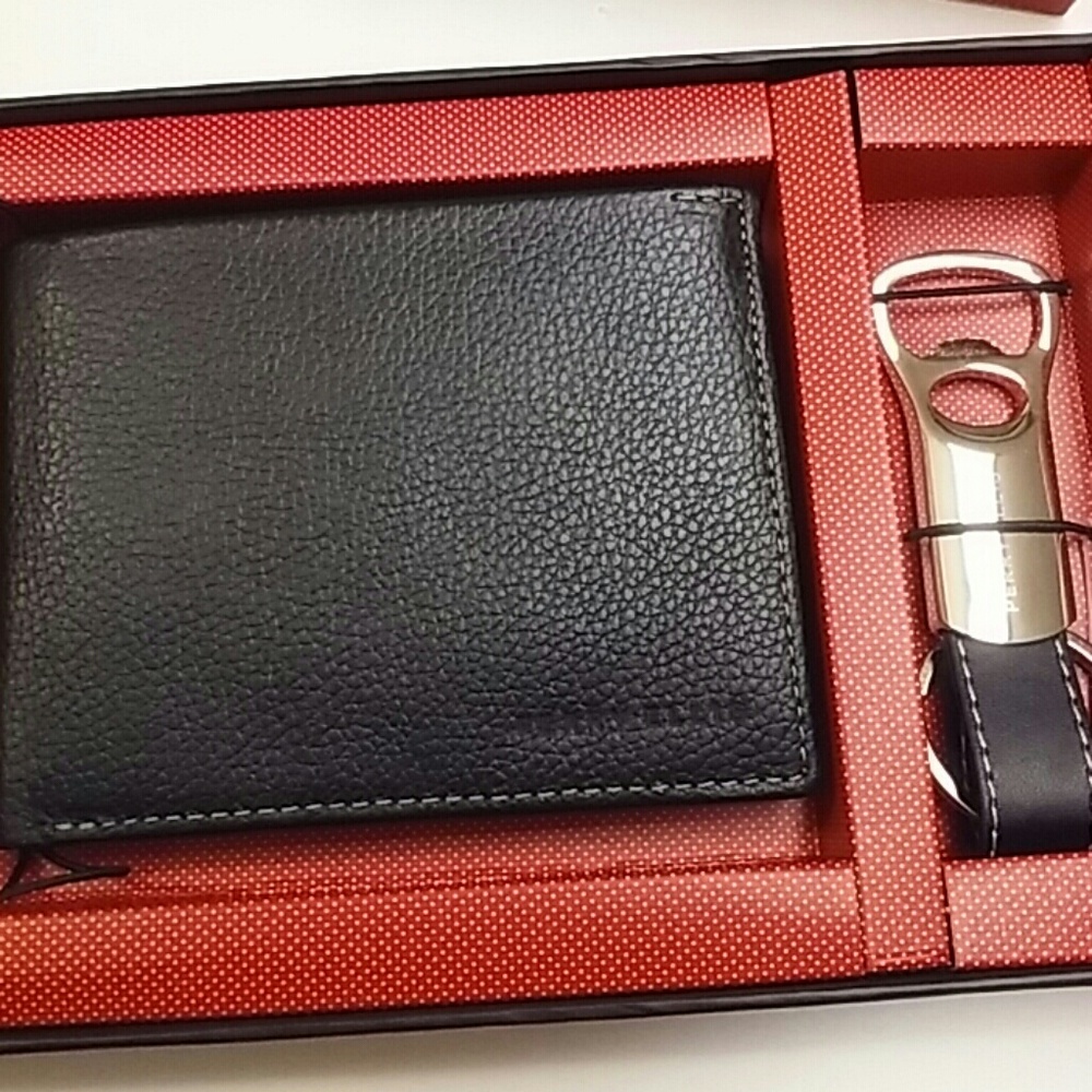 HOST PICK!!!! NWT PERRY ELLIS BLACK BIFOLD WALLET - Picture 8 of 8